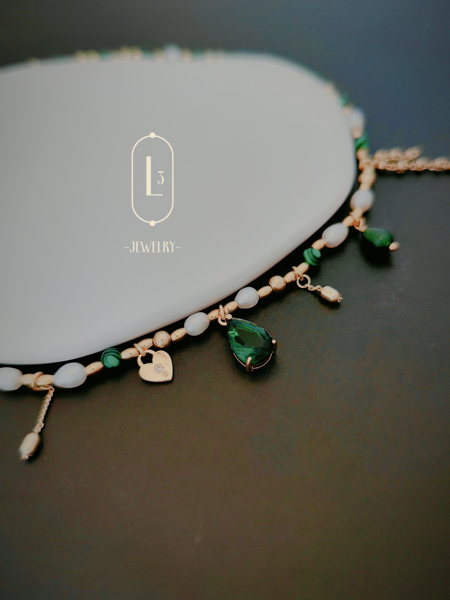 Nature | Vintage Pearl & Zircon Necklace