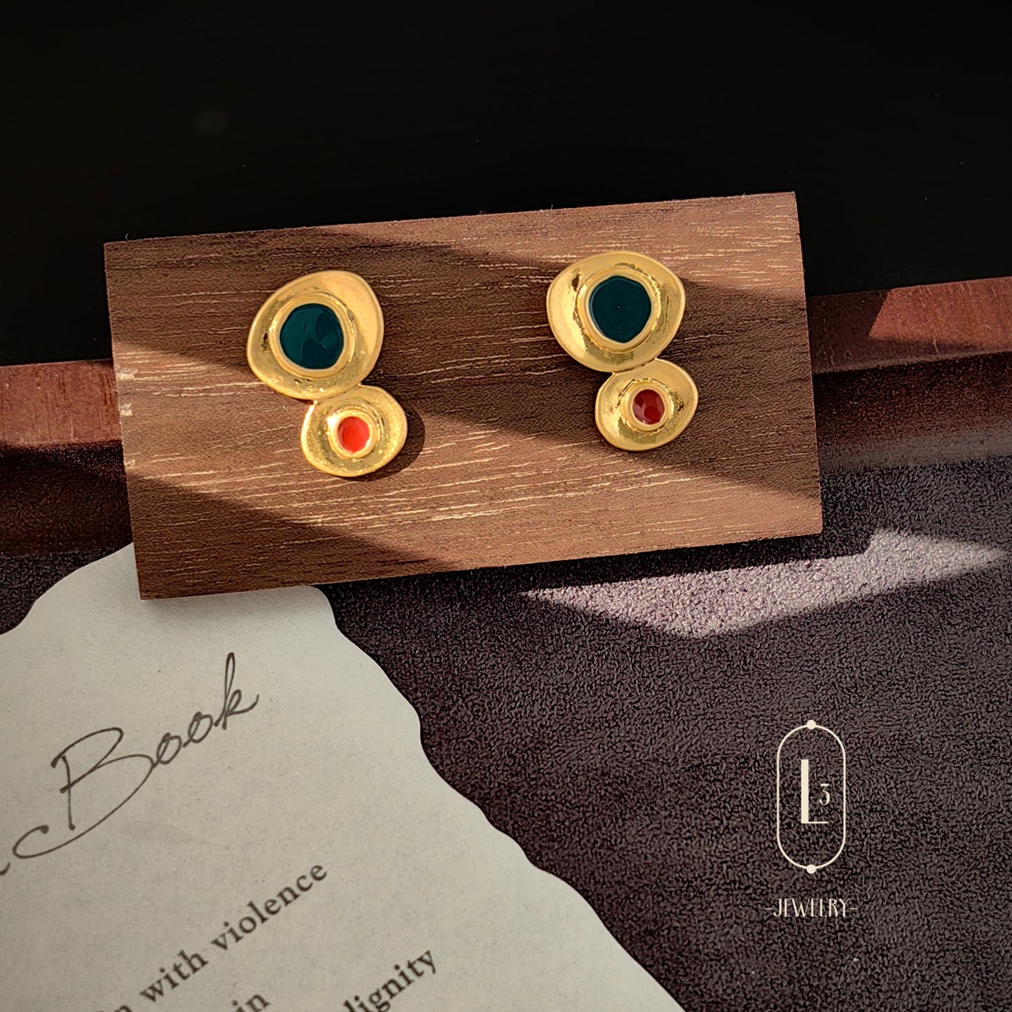 Vintage | Gold Stud Earrings