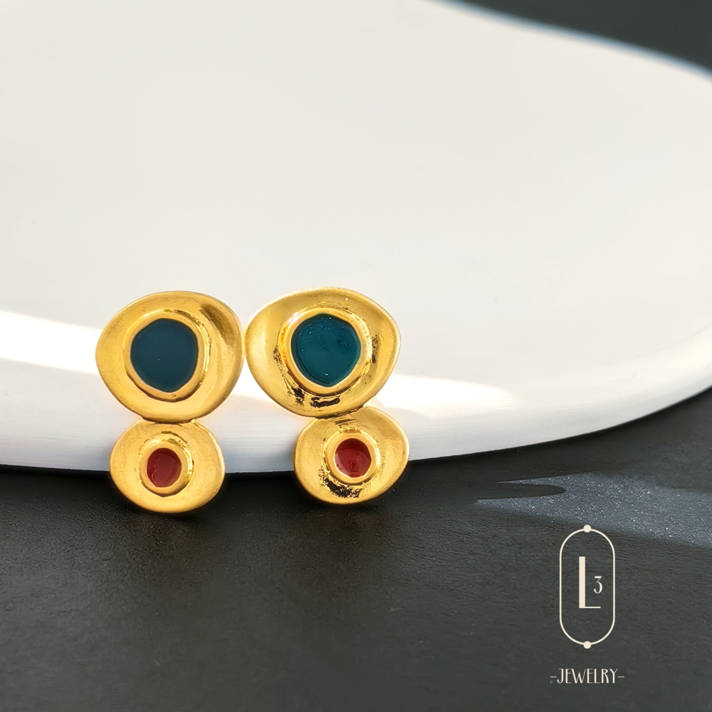 Vintage | Gold Stud Earrings