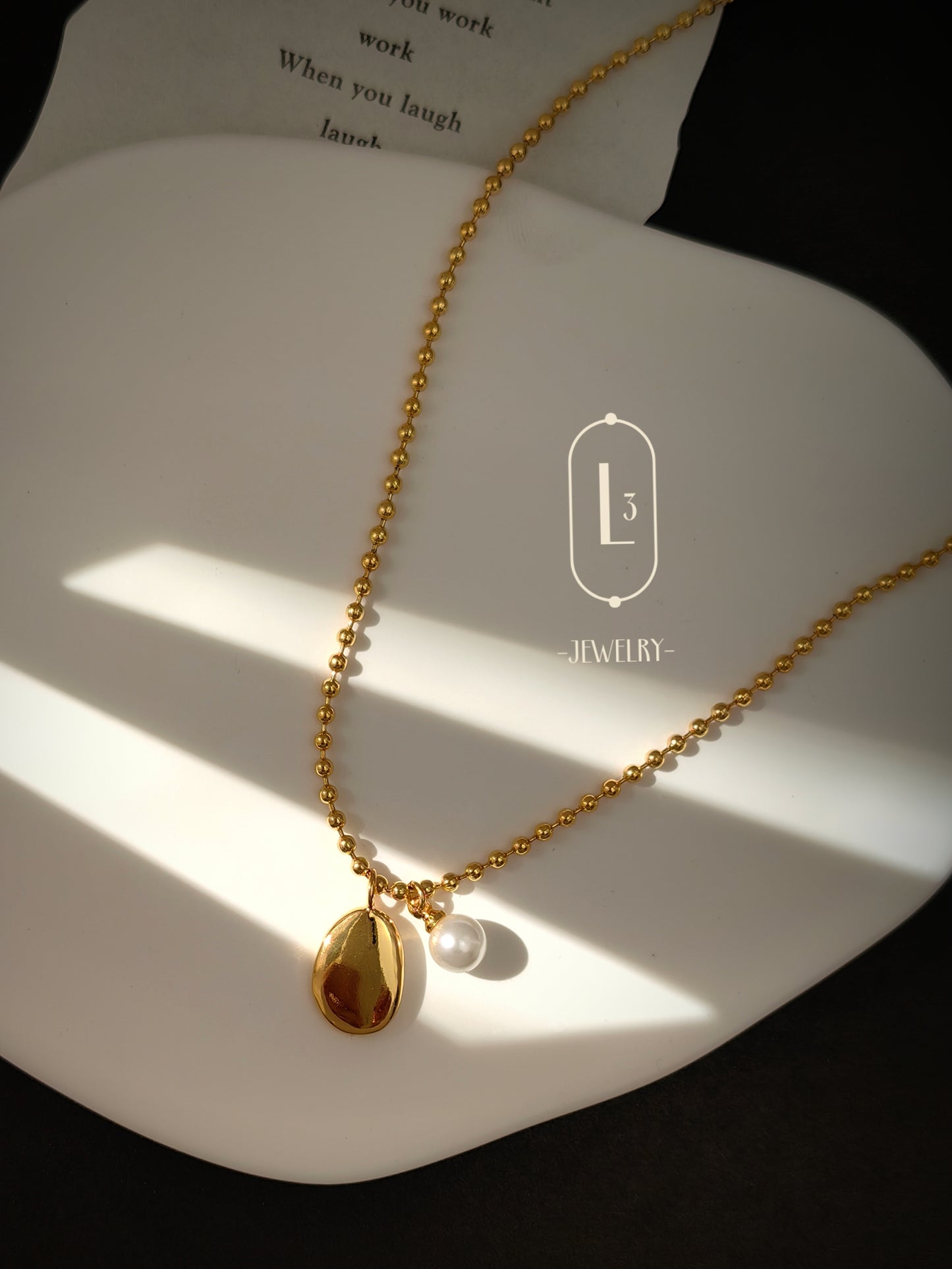 Nature | Vintage Pearl Beaded Necklace