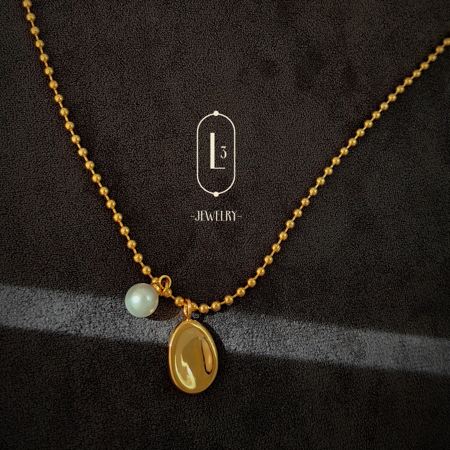 Nature | Vintage Pearl Beaded Necklace