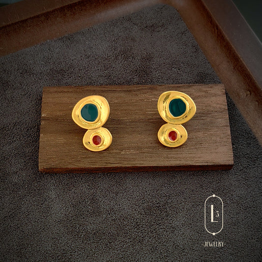 Vintage | Gold Stud Earrings