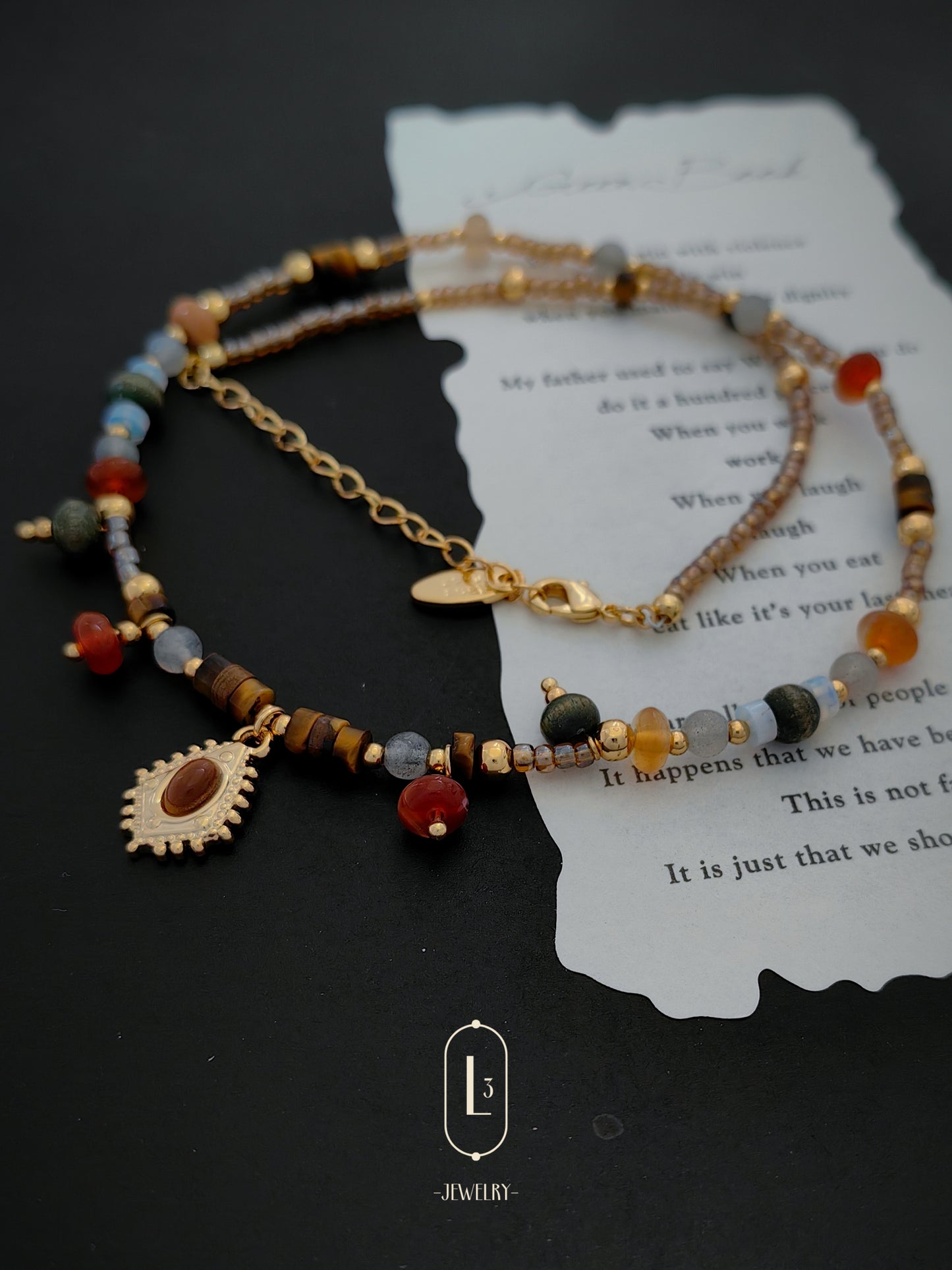 Nature | Melad Oval Pendant Necklace